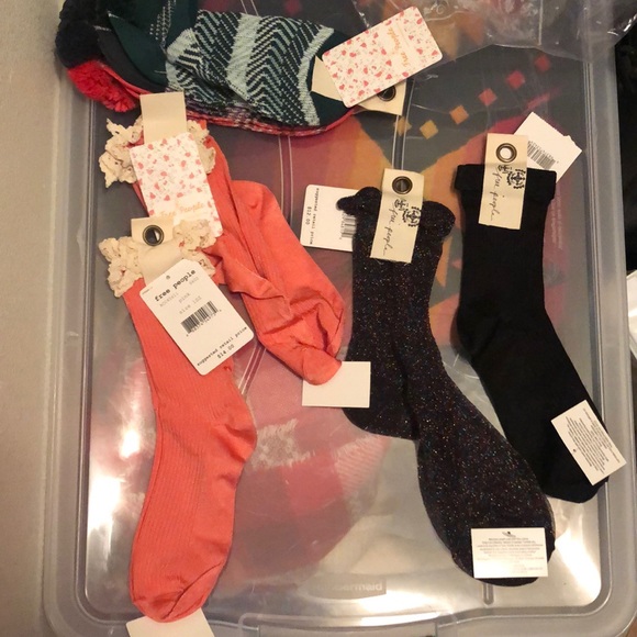 🧦FREE PEOPLE: COral x2 SILKY CREW W/ CREAM LACE - Picture 3 of 3